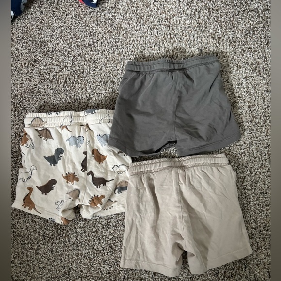 H&M Short Set - Picture 2 of 5